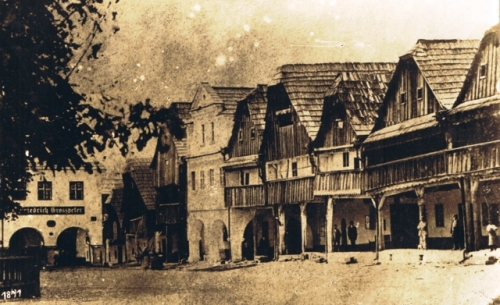 Stará zástavba na lanškrounském náměstí (1871)
